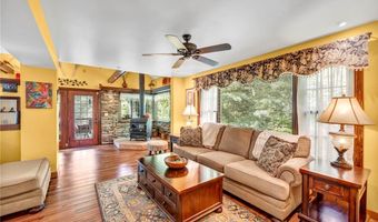 3596 Glenwood Dr, Austinburg, OH 44010