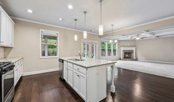 1108 W Union Grove Cir, Auburn, GA 30011