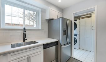 3733 JASON Ave, Alexandria, VA 22302