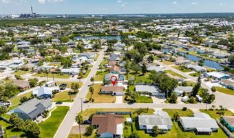 635 Jamaica Cir E, Apollo Beach, FL 33572