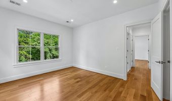 7926 BOLLING Dr, Alexandria, VA 22308