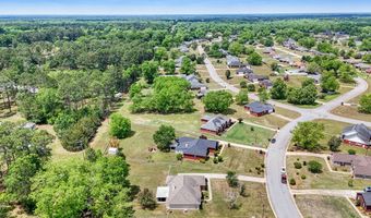 183 Hawkstead Dr, Albany, GA 31763