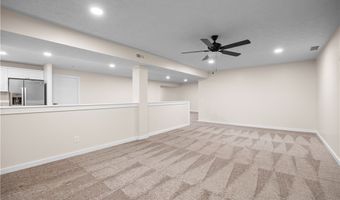 160 Eagle Cir, Amherst, OH 44001