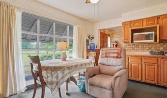 136 N Chillicothe Rd, Aurora, OH 44202
