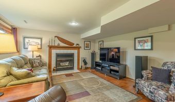 7549 W Village Crest Dr, Madison, WI 53719