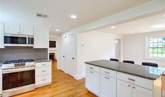 29 Melrose Ave, Barrington, RI 02806