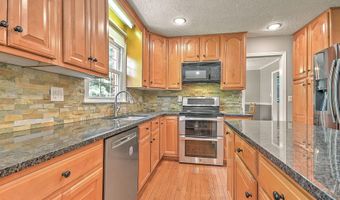 118 Bogey Dr, Abingdon, VA 24211