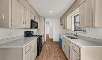 121 Meadow Ln, Aledo, TX 76008