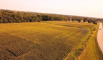 6497 NE Berwick Dr, Altoona, IA 50021