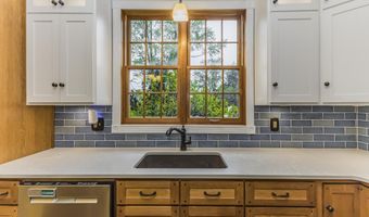 724 N Water St, Albany, IN 47320