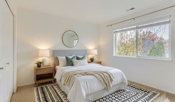 16828 NW GREYHAWK Dr, Beaverton, OR 97006