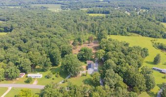 1000 Point Mason Rd, Big Sandy, TN 38221