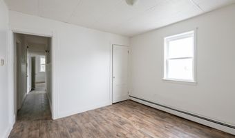 910-912 BROADWAY, Bayonne, NJ 07002