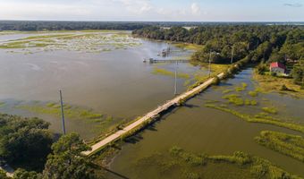 1205 Duncan Dr, Beaufort, SC 29902