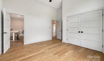 214 Torch Light Way, Asheville, NC 28806
