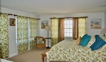 2 Bridge Ave, Bay Head, NJ 08742