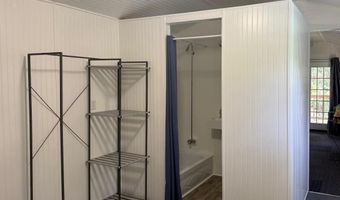 120 TOWBOAT Ln, Adamsville, TN 38310