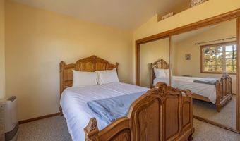43942 Rainbow Ln, Angelus Oaks, CA 92305