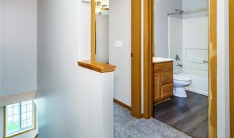 15546 Foghorn Ln, Apple Valley, MN 55124