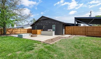 1808 SW D St, Bentonville, AR 72712