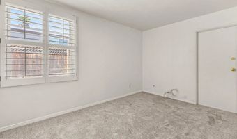 6954 Ballinger, San Diego, CA 92119