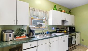 93 Whipple Ave, Cranston, RI 02920