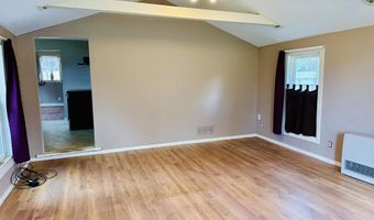 28 Mount Vernon Rd, Augusta, ME 04330