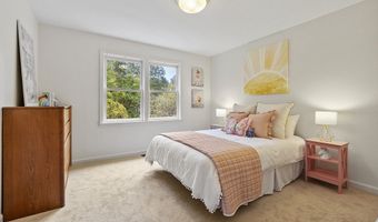 26 Overlook Dr, Acton, MA 01720