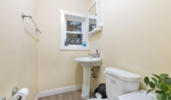 350 Bunnell St, Bridgeport, CT 06607