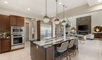 38 Moonfire Dr, Las Vegas, NV 89135