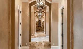 2845 Red Arrow Dr, Las Vegas, NV 89135