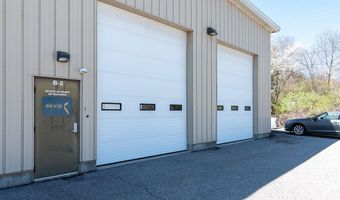 376 Dry Bridge Rd B2, North Kingstown, RI 02852