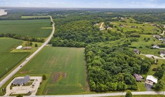 000 8TH St E, Andalusia, IL 61232