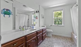 30 Battery Ln, Jamestown, RI 02835