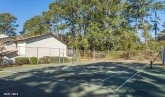 1 Marsh Harbor Dr A, Beaufort, SC 29907