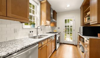3931 MASSACHUSETTS Ave NW, Washington, DC 20016