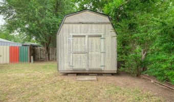 7205 NW 45th St, Bethany, OK 73008