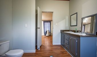1376 Crouch Rd, Batesville, MS 38606