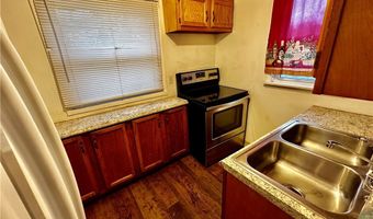 2541 Nesmith Lake Blvd, Akron, OH 44314