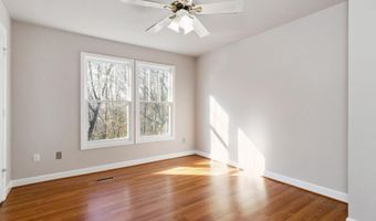6108 JOUST Ln, Alexandria, VA 22315