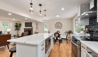 368 Hill Rd, Boxborough, MA 01719