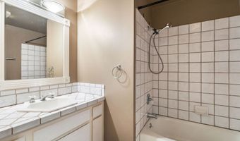 2530 SW LENORE Dr, Beaverton, OR 97003