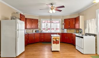 514 3rd St, Aliceville, AL 35442