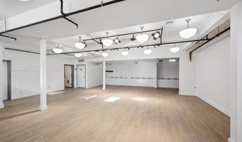 11 Indian Wells Hwy, Amagansett, NY 11930