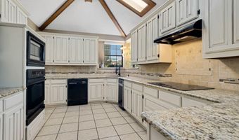 901 Green Brook Dr, Allen, TX 75002