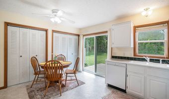 6590 6596 Admirals Pt, Alanson, MI 49706