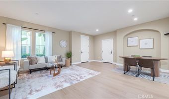 672 E Valencia 108, Anaheim, CA 92805