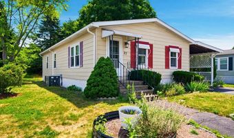 27 Castle Rd 153, Attleboro, MA 02703