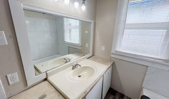 513 S Seneca Ave, Bartlesville, OK 74003