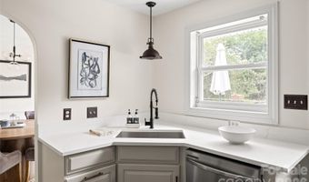 2215 Chatham Ave, Charlotte, NC 28205